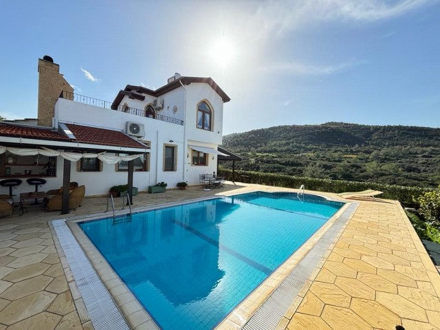 Charming 3 Bedroom Villa With Stunning Pool