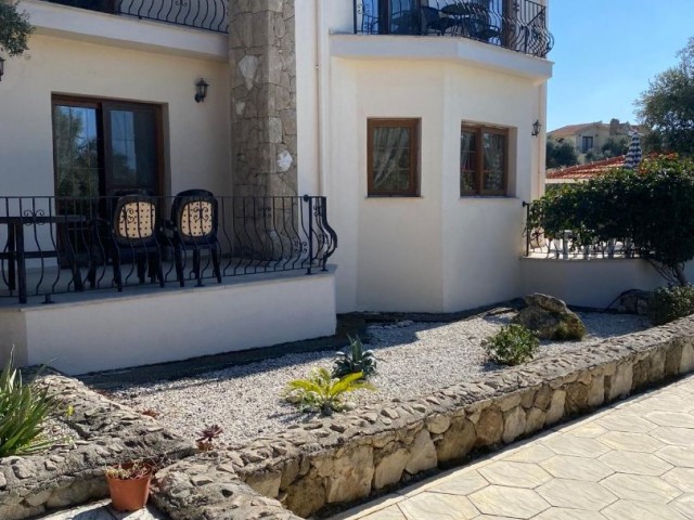 3 + 1 Private  Villa in Esentepe