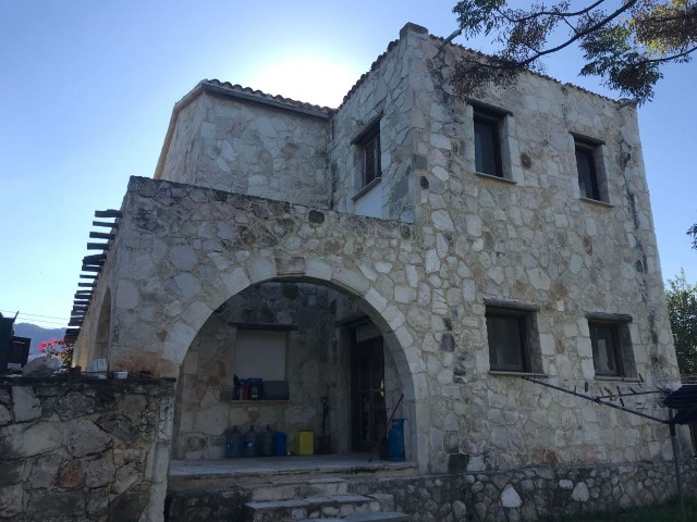 3 BEDROOM STONE HOUSE WITH LARGE LAND