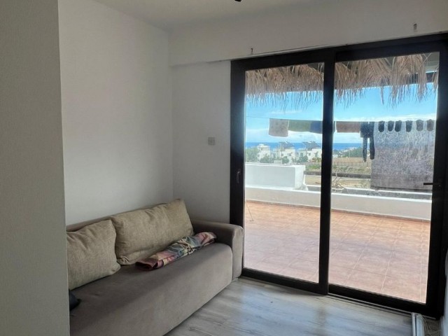 2 BEDROOM APARTMENT IN ALSANCAK WİTH BEAUTIFUL VIEWS