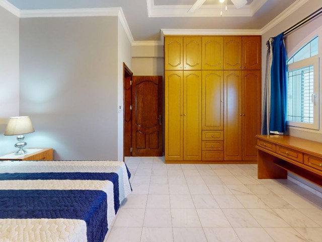 Великолепная вилла с 7 спальнями и частным бассейном в Эдремите: роскошный отдых