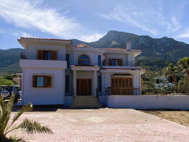 Perfect Villa with Private Pool on a Large Plot in Karşıyaka