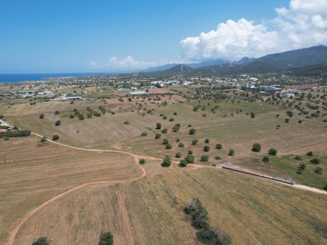 Grundstück mit Meerblick, 400 Meter vom Meer entfernt in Tatlısu