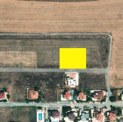 Land in İskele Boğaz, 578 meters from the sea