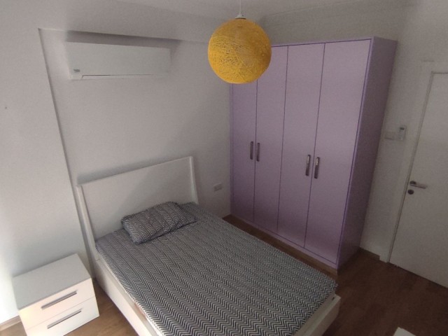 LUXUSWOHNUNG AUF EINEM GELÄNDE IM KYRENIA-ZENTRUM