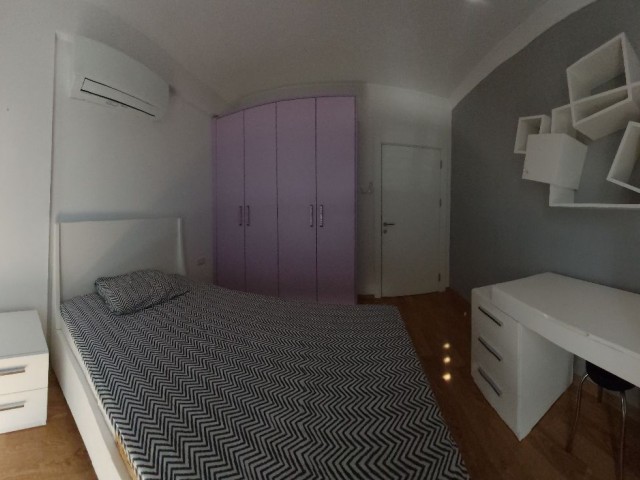 LUXUSWOHNUNG AUF EINEM GELÄNDE IM KYRENIA-ZENTRUM