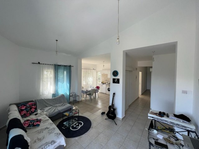 FLAT WITH COMMERCIAL PERMIT FOR SALE IN KYRENIA....