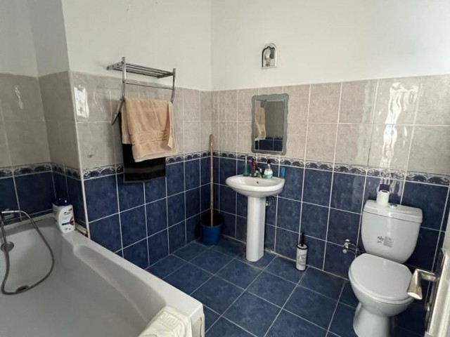 FLAT WITH COMMERCIAL PERMIT FOR SALE IN KYRENIA....