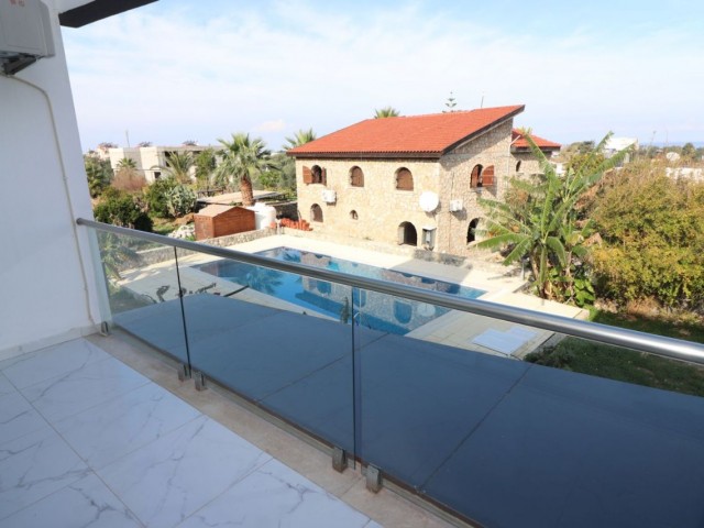 Luxury flat with large roof terrace and breathtaking views of the mountains and the sea