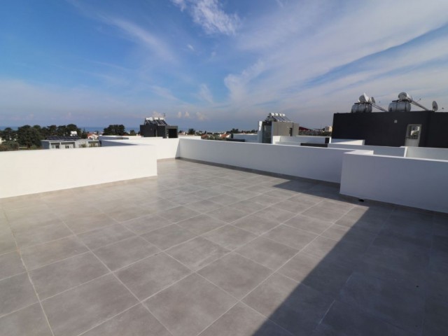 Luxury flat with large roof terrace and breathtaking views of the mountains and the sea