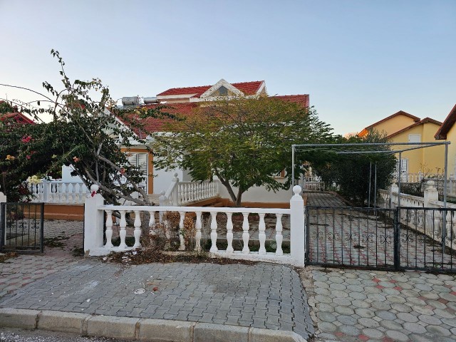 VILLA ZU VERKAUFEN IN İSKELE BOGAZ.