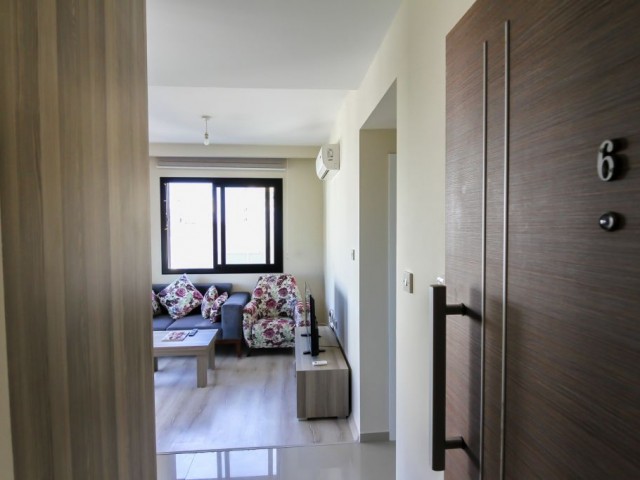 Girne merkezi konum 1+1 lüks full eşyalı daire