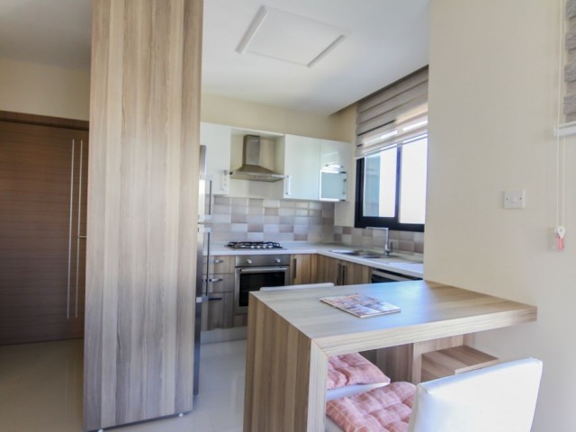 Girne merkezi konum 1+1 lüks full eşyalı daire