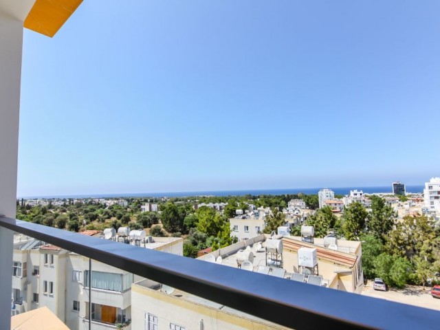 Girne merkezde 1+1 satılık deniz manzaralı daire