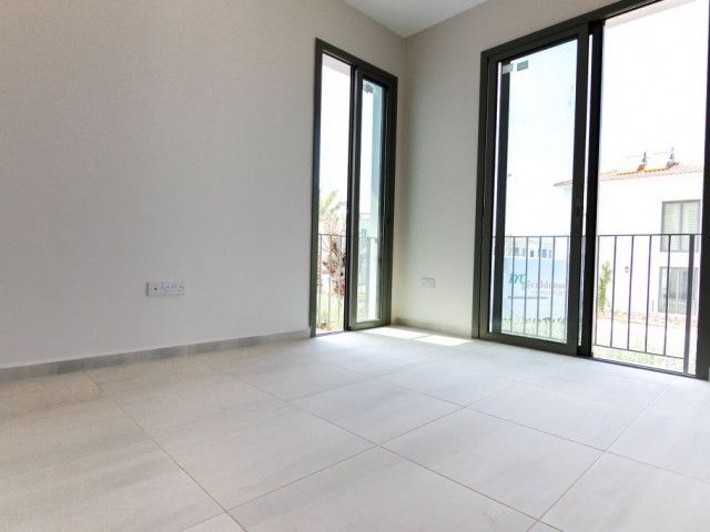 Flat To Rent in Alsancak, Kyrenia