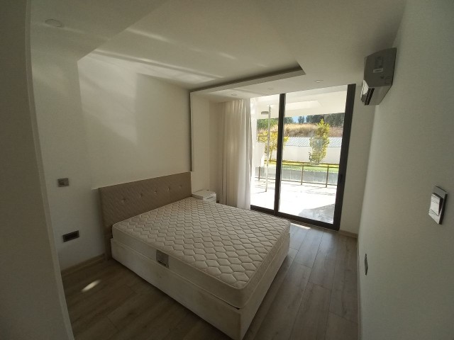 GİRNE MERKEZDE 1+1 FULL EŞYALI DAİRE