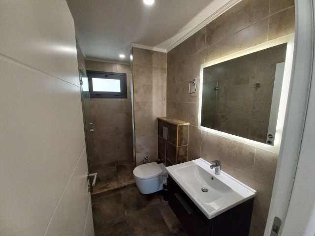 GİRNE MERKEZDE 1+1 FULL EŞYALI DAİRE