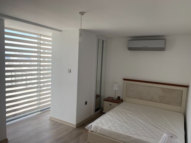 GİRNE MERKEZDE LÜX EŞYALI 3+1 DUBLEX PENTHOUSE