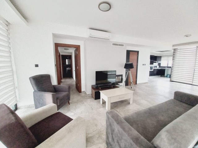 Fully Furnished 3+1 Luxurious Penthouse In The Center Of Kyrenia