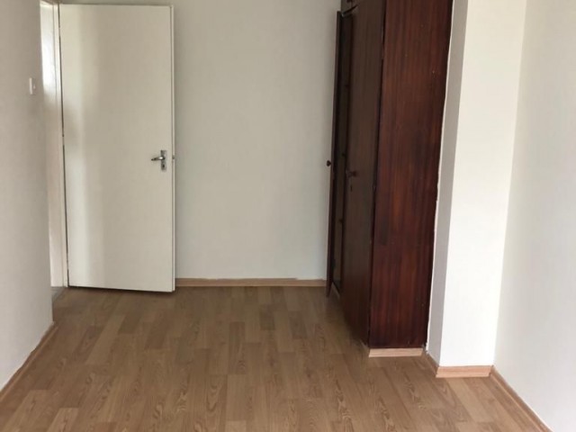 3+1 Wohnung Zum Verkauf In Türkischem Kokanli Im Zentrum Von Kyrenia ** 