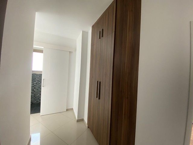 GİRNE MERKEZDE LÜX EŞYALI 2+1 PENTHOUSE 