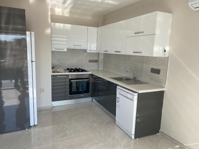 GİRNE MERKEZDE LÜX EŞYALI 3+1 SIFIR DAİRE