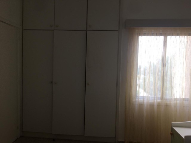 3+ 1 FULLY FURNISHED AROUND NUSMAR MARKET ** 