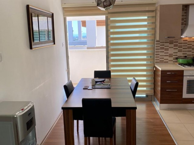 Girne Merkezde Full Eşyalı 2+1 Lüx Dublex Penthouse