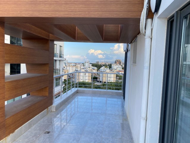 3 + 1 DUBLEX PENTHOUSE APARTMENT WITH LUXURY FURNITURE IN THE CENTRAL DISTRICT OF KYRENIA