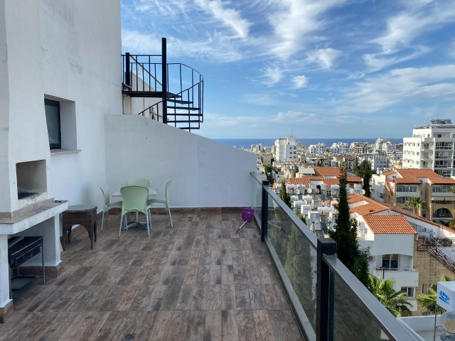 GİRNE MERKEZDE LÜX EŞYALI 2+1 PENTHOUSE 