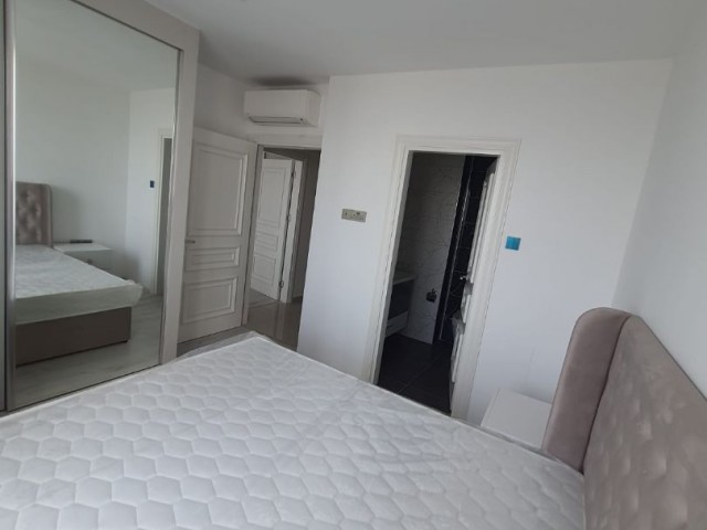 GİRNE'NİN MERKEZİ BÖLGESİNDE 3 + 1 MOBİLYALI PENTHOUSE