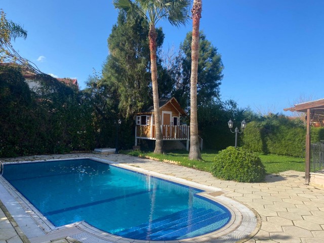 4 + 1 VILLA FOR SALE IN KYRENIA / ALSANCAK REGION