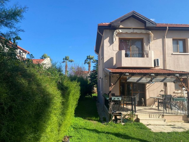 4 + 1 VILLA FOR SALE IN KYRENIA / ALSANCAK REGION