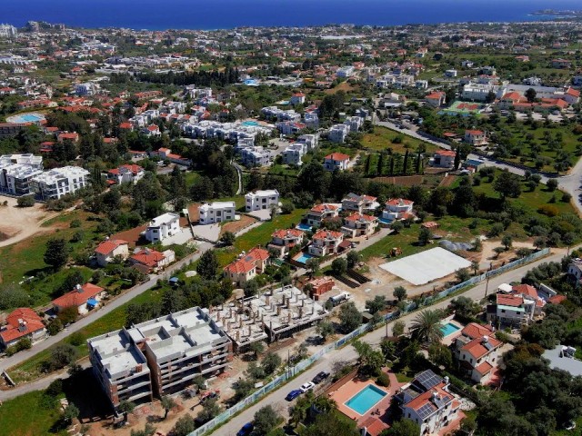 Girne, Alsancak, 2+1 daire, deniz & dağ manzaralı, Kaliteli ve modern mimarinin aynı çatı altında buluştuğu 