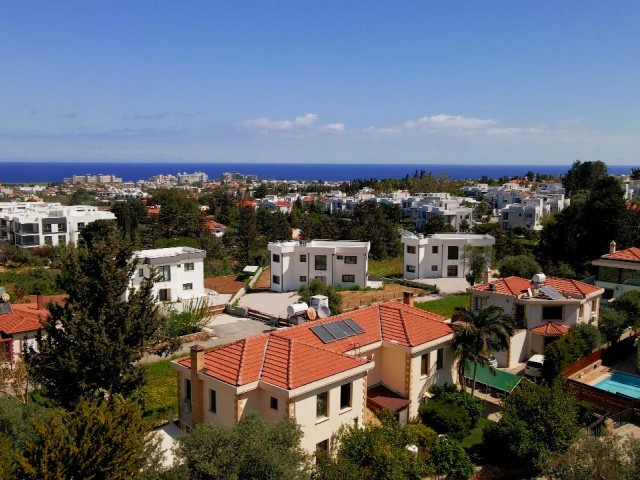 Girne, Alsancak, 2+1 daire, deniz & dağ manzaralı, Kaliteli ve modern mimarinin aynı çatı altında buluştuğu 