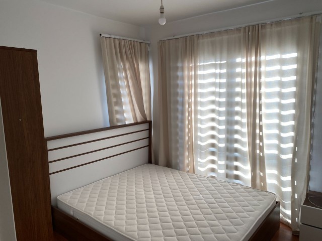 KYRENIA ZENTRUM, SAUBER 3 + 1 WOHNUNG