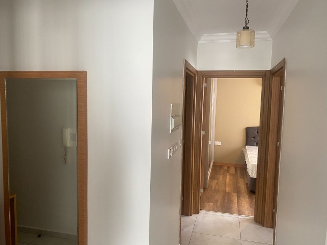 GİRNE MERKEZDE LÜX EŞYALI 2+1  SIFIR DAİRE 