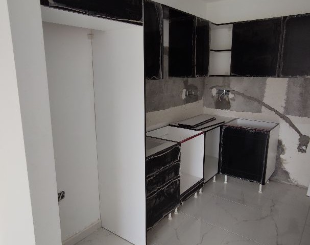 Mağusa ,Şehir Merkezinde, Uygun Yatırım ve Kira Garantili 2 +1 Son Penthouse.