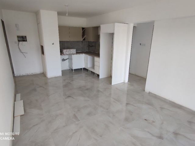 Mağusa ,Şehir Merkezinde, Uygun Yatırım ve Kira Garantili 2 +1 Son Penthouse.