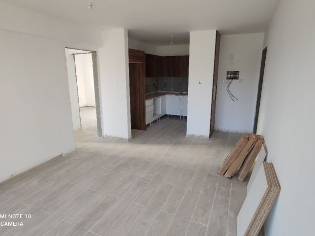 Mağusa ,Şehir Merkezinde, Uygun Yatırım ve Kira Garantili 2 +1 Son Penthouse.