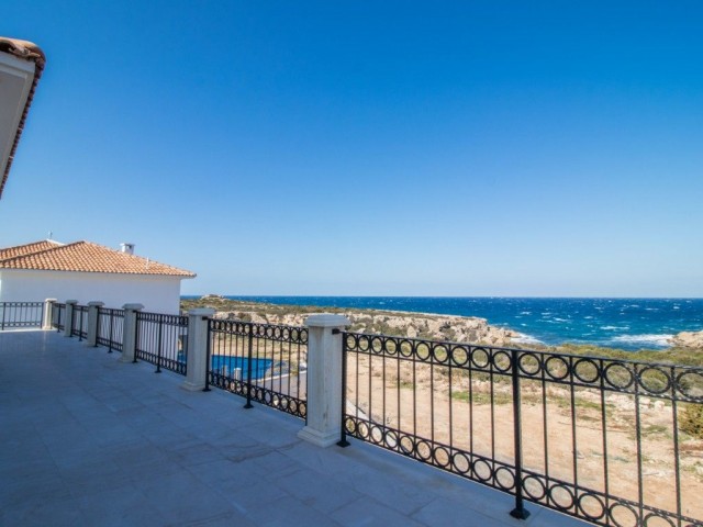 ESENTEPE, 4+1 VILLA, ON THE SEAFRONT, WITH UNIQUE SEA AND MOUNTAIN VIEWS, FULLY FURNISHED