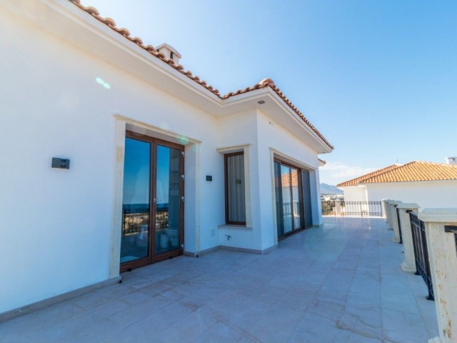 ESENTEPE, 4+1 VILLA, ON THE SEAFRONT, WITH UNIQUE SEA AND MOUNTAIN VIEWS, FULLY FURNISHED