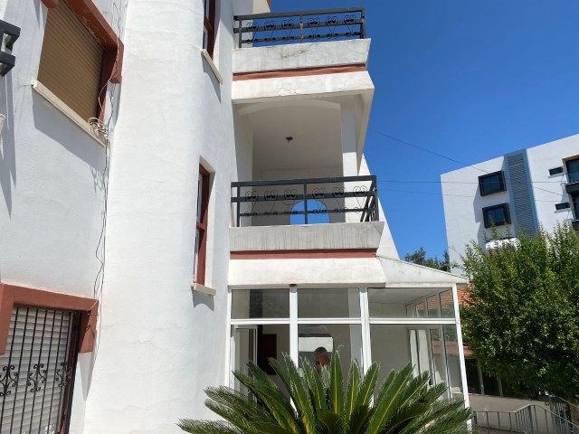 7 BEDROOM DETACHED VILLA WITH COMMERCIAL PERMIT IN KYRENIA CENTER