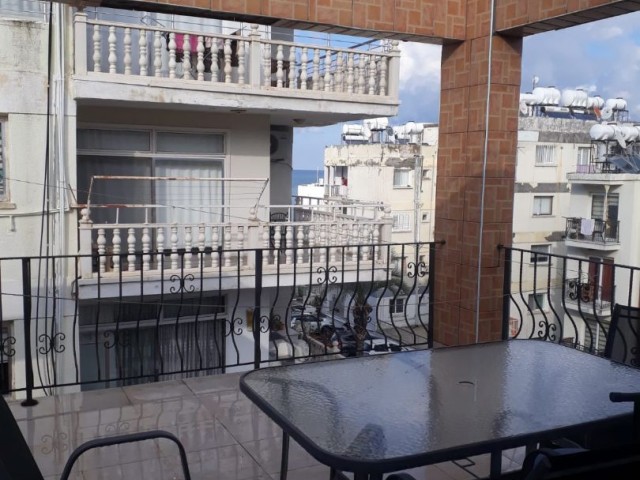 EINMALIGE CHANCE IN DER KASHGAR-REGION: GERÄUMIGES 2+1 PENTHOUSE MIT GROßER TERRASSE UND VIEL PLATZ