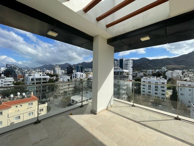 3 BEDROOM FULLY FURNISHED PENTHOUSE FOR RENT IN KYRENIA CENTER!!!