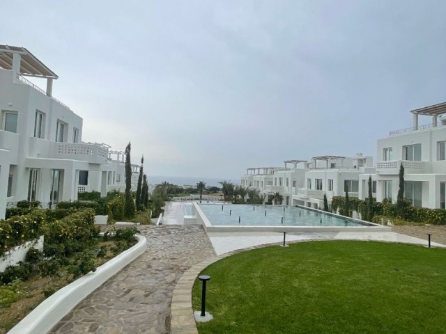 2+1 Erdgeschosswohnung mit Garten zum Verkauf im Kyrenia Kıbrıs Development Terra Project