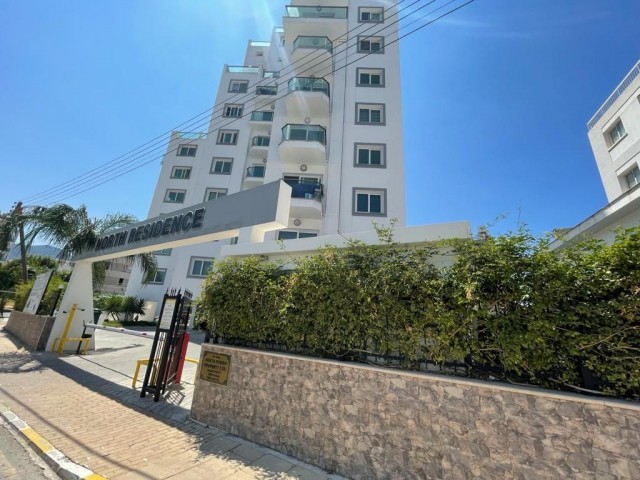 2+1 DUPLEX-WOHNUNG IM KYRENIA-ZENTRUM!!!