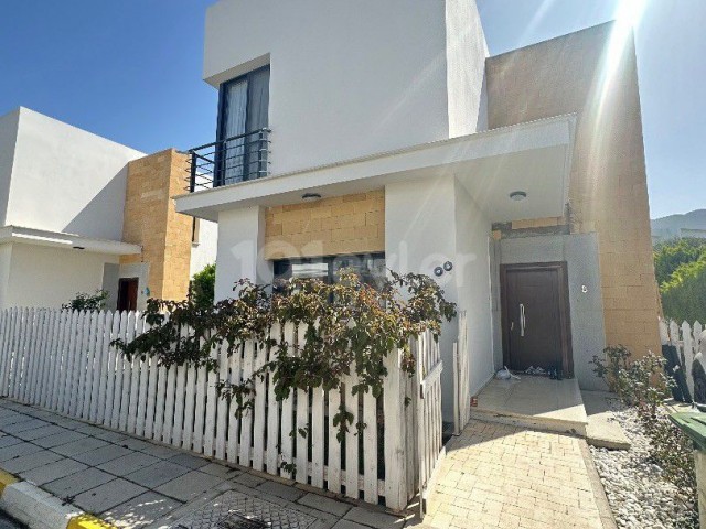 For sale 2+1 Villa behind Girne American University