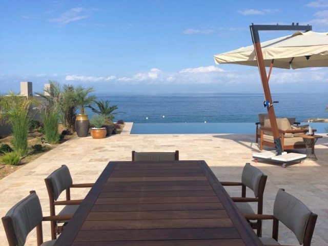 LUXURY VILLAS FOR SALE IN ESENTEPE REGION, BEACHFRONT!