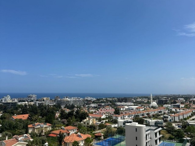 3+1 PENTHOUSE ZU VERMIETEN IN KYRENIA CENTRAL EMTAN TOWERS SITE!!